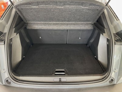 Peugeot 2008 PureTech 130 S&S EAT8 Allure Pack (9)