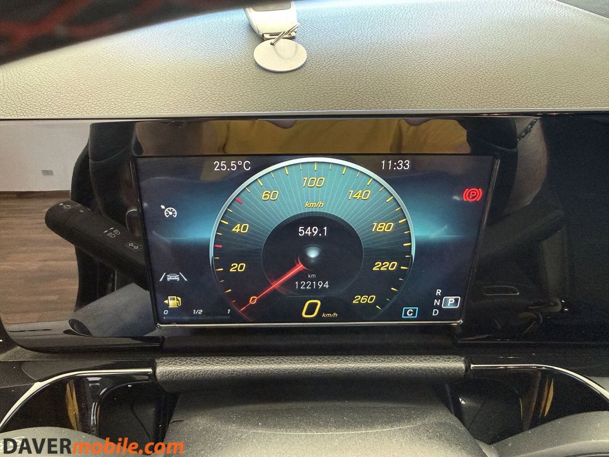 Mercedes-Benz GLA SUV 200 d AMG Line Premium Plus 4matic auto (17)