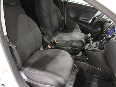 Lancia Ypsilon 1.2 69 CV 5 porte Gold (13)