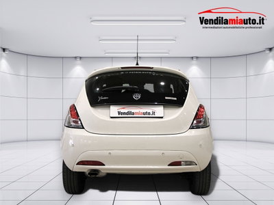 Lancia Ypsilon 1.2 69 CV 5 porte Gold (5)