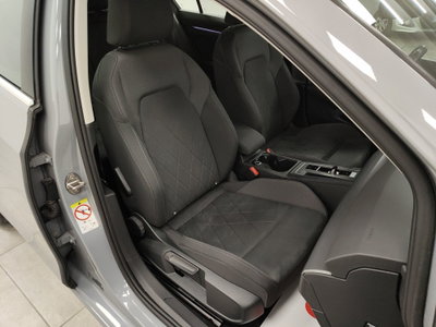 Volkswagen Golf 1.4 TSI eHYBRID 204 CV DSG Style (5)