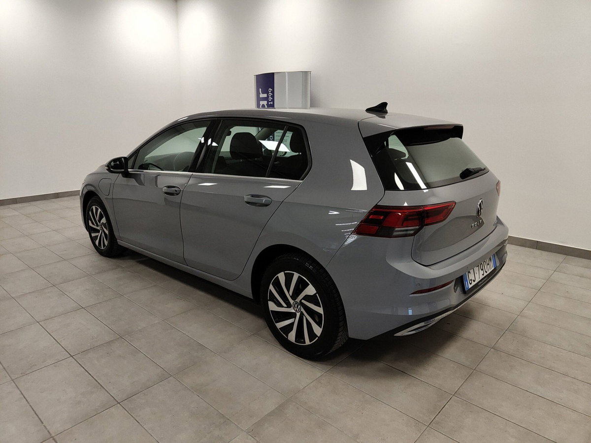 Volkswagen Golf 1.4 TSI eHYBRID 204 CV DSG Style (9)