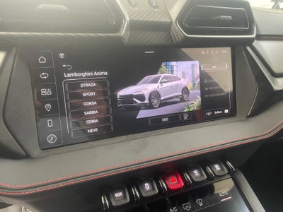 Lamborghini Urus 4.0 V8 phev SE auto (10)