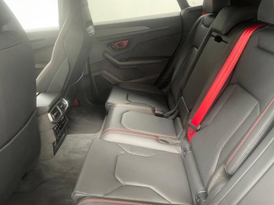 Lamborghini Urus 4.0 V8 phev SE auto (14)