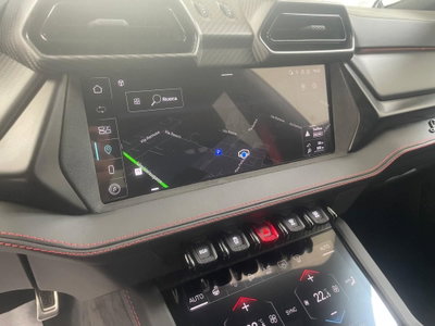 Lamborghini Urus 4.0 V8 phev SE auto (9)