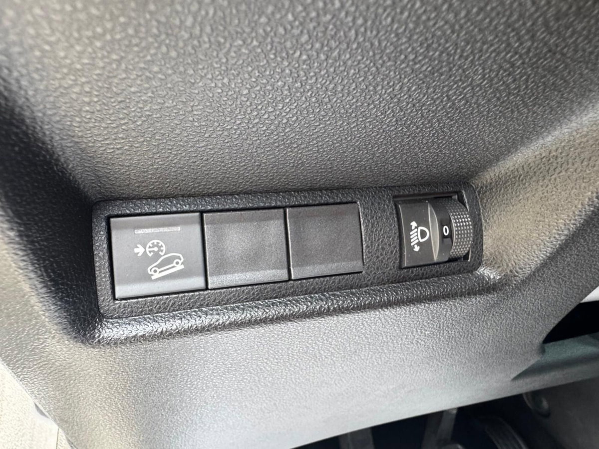 Jeep Avenger 1.2 turbo Altitude fwd 100cv (20)