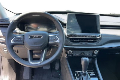 Jeep Compass 1.5 turbo t4 mhev Summit 2wd 130cv dct (7)