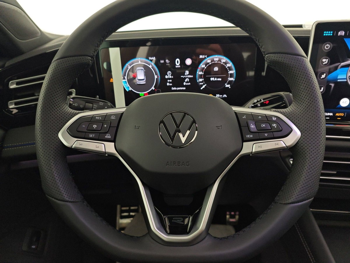 Volkswagen Tiguan 2.0 tdi R-Line 4motion 193cv dsg (10)