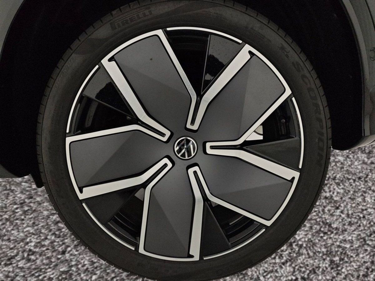 Volkswagen Tiguan 2.0 tdi R-Line 4motion 193cv dsg (9)
