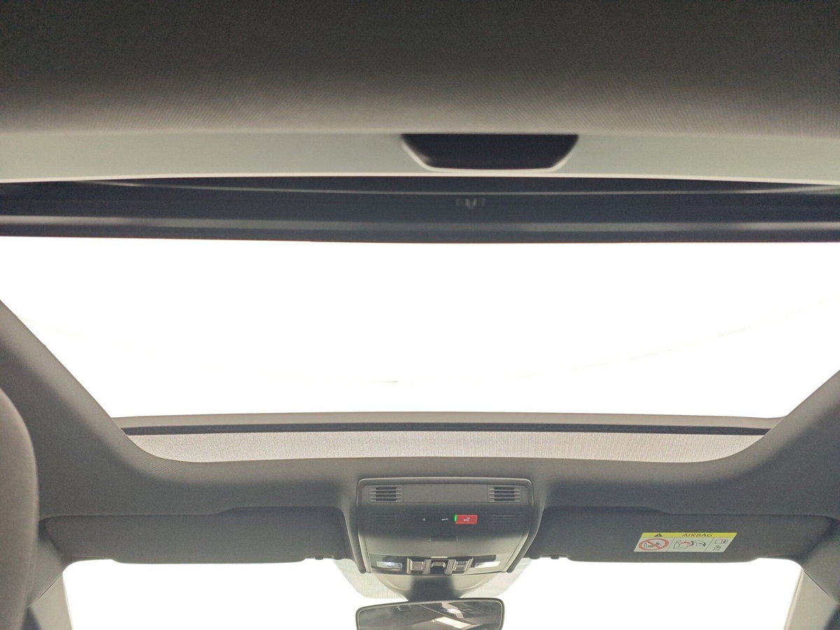 Volkswagen Taigo 1.0 tsi R-Line 115cv (11)