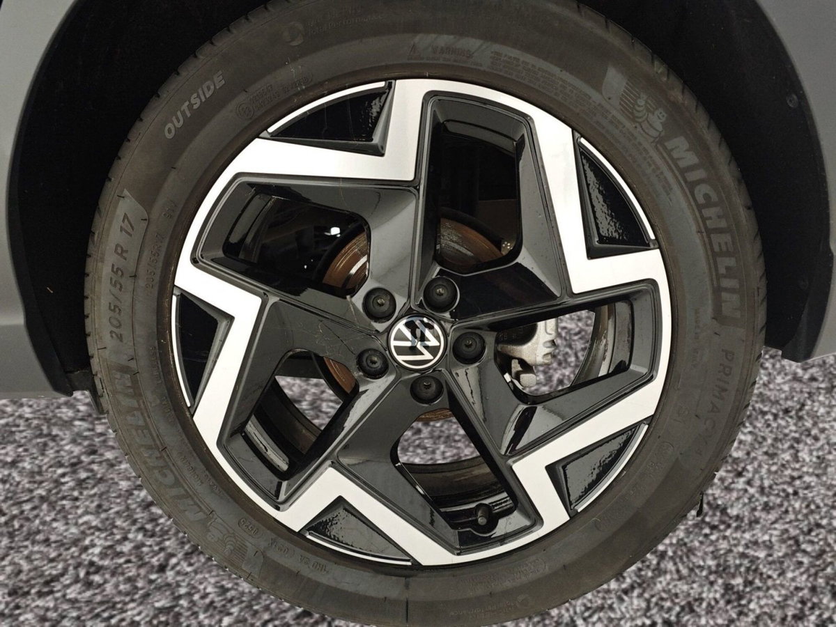 Volkswagen Taigo 1.0 tsi R-Line 115cv (6)