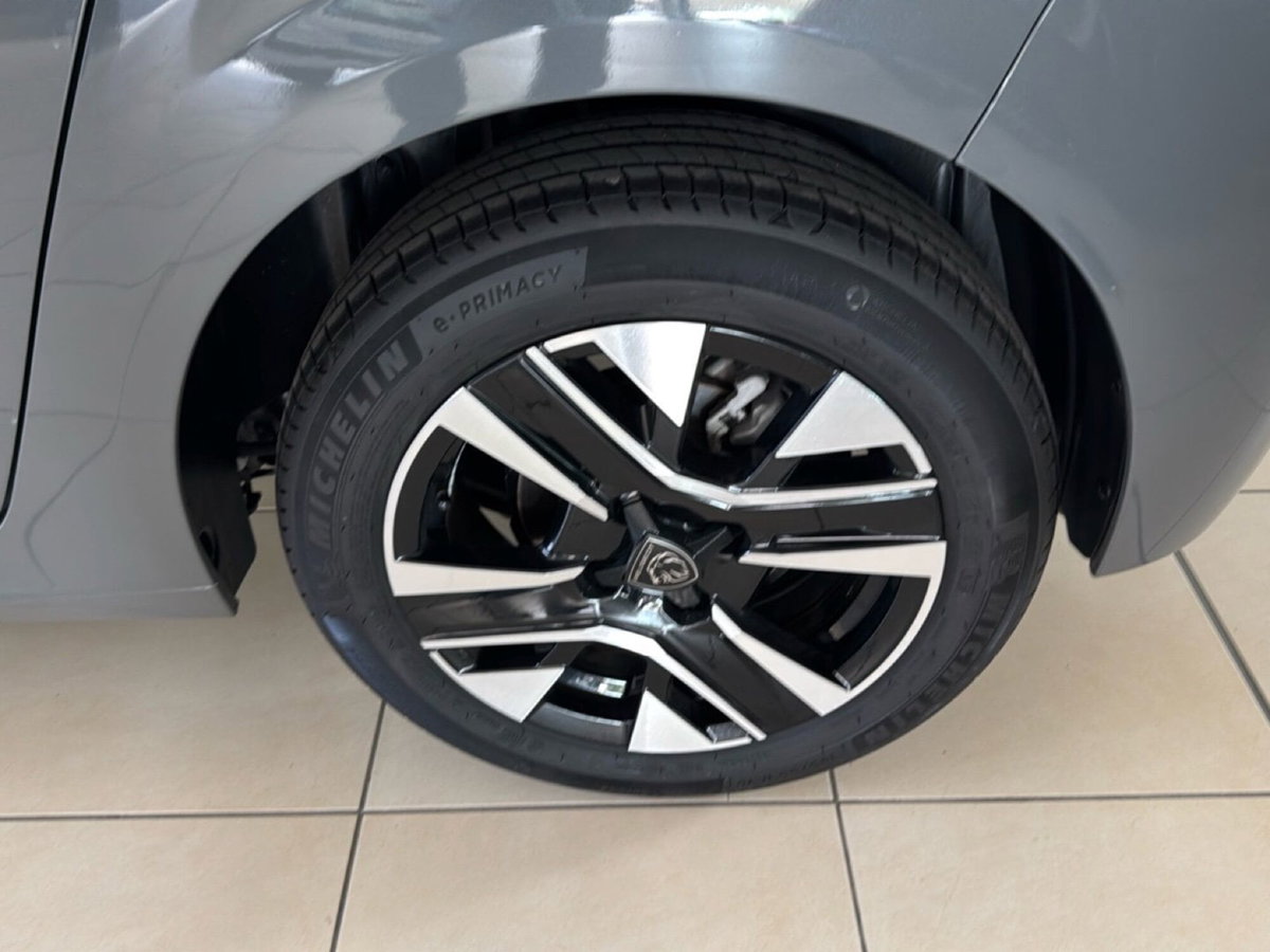 Peugeot 208 100 S&S 5 porte Allure (10)