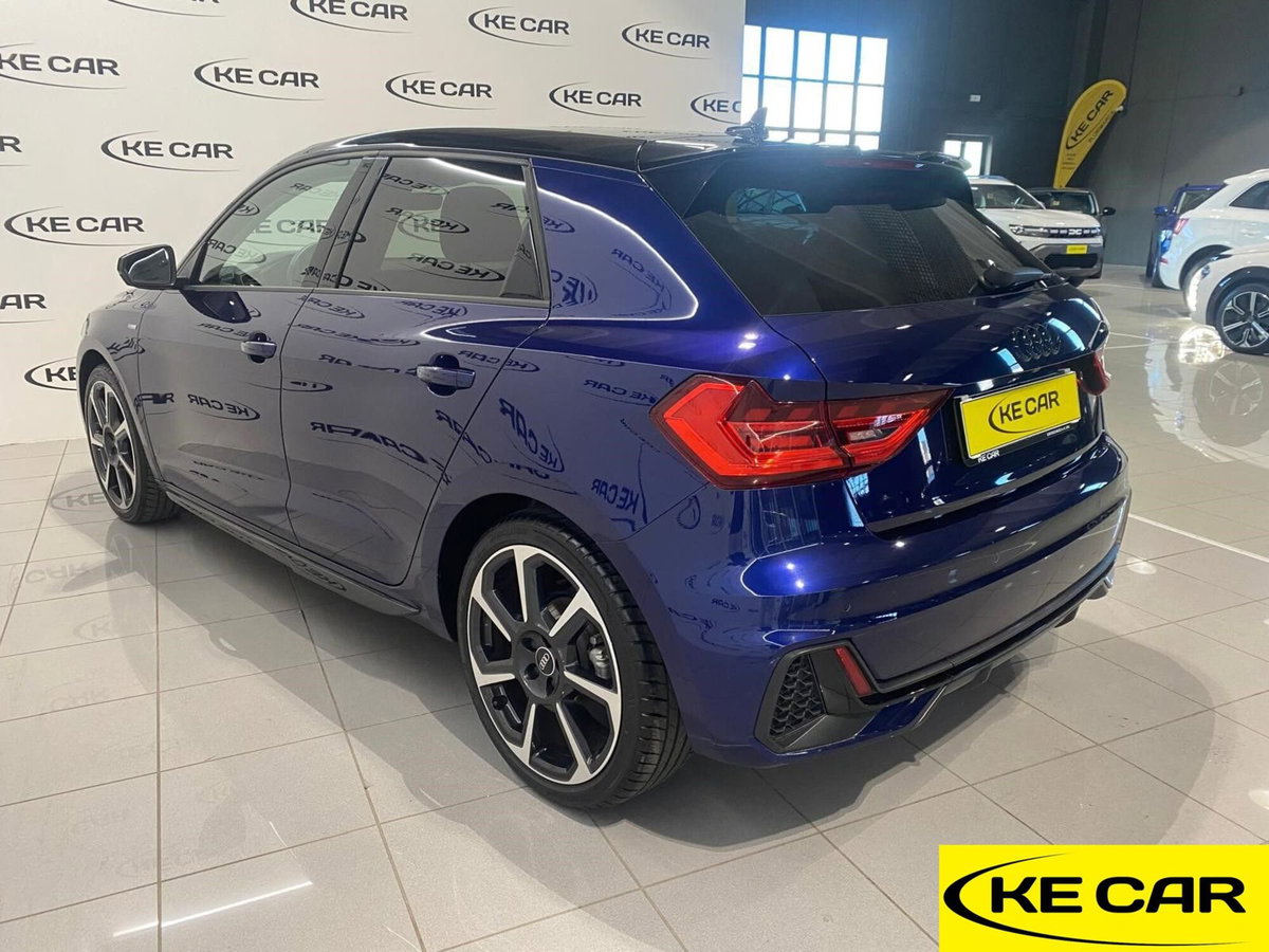 Audi A1 Sportback 30 TFSI S tronic Identity Black (7)
