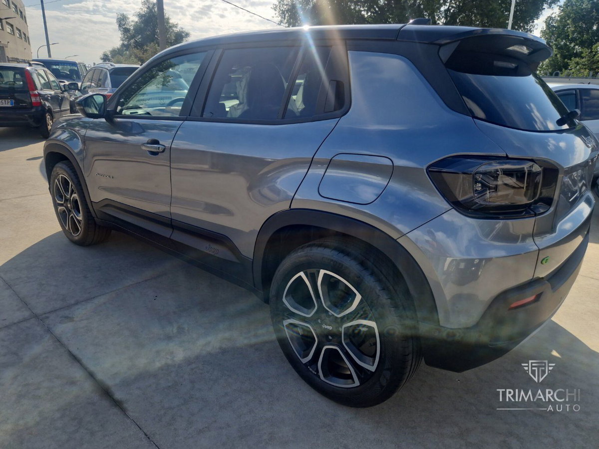 Jeep Avenger 1.2 turbo e-hybrid mhev Summit fwd 110cv edct6 (4)
