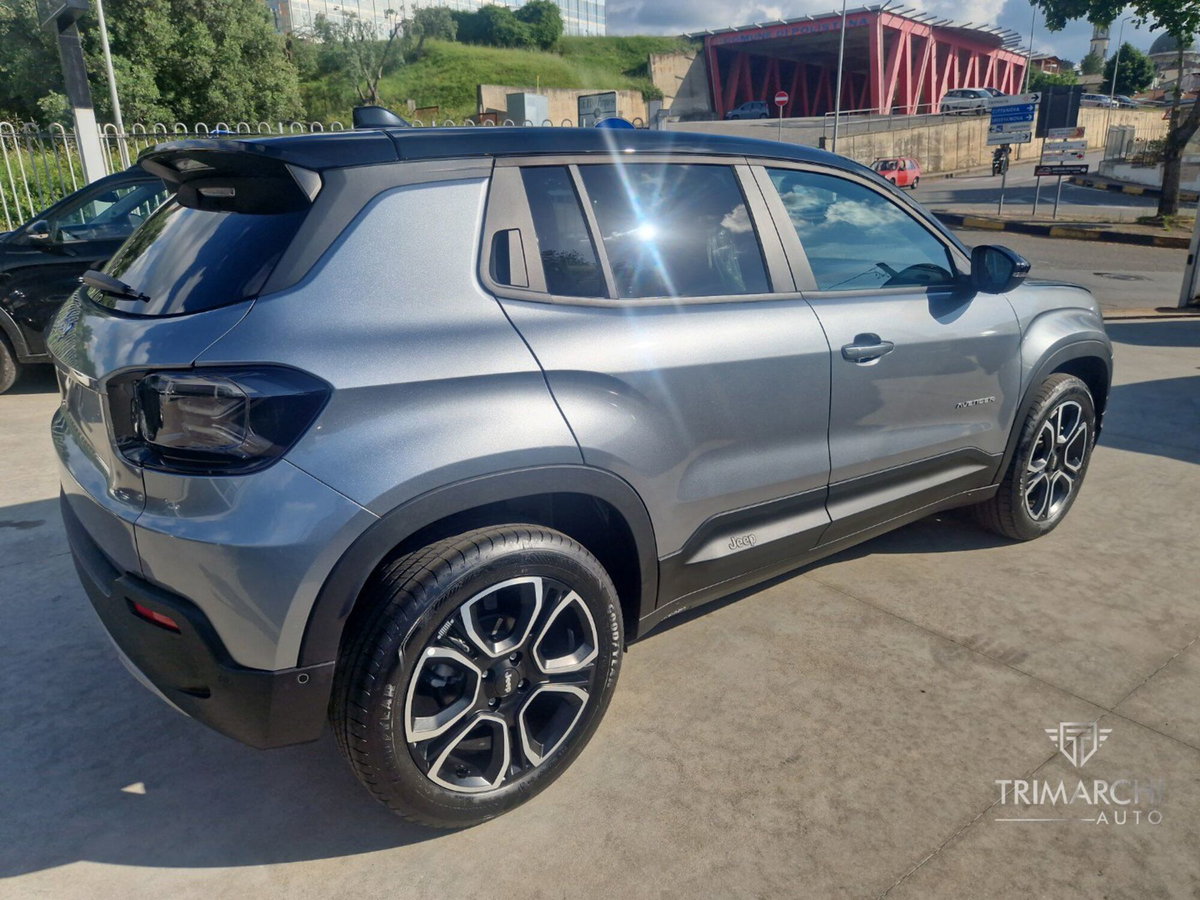 Jeep Avenger 1.2 turbo e-hybrid mhev Summit fwd 110cv edct6 (5)