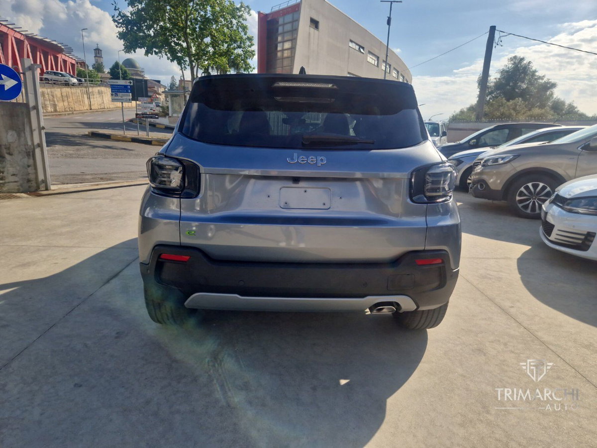 Jeep Avenger 1.2 turbo e-hybrid mhev Summit fwd 110cv edct6 (6)
