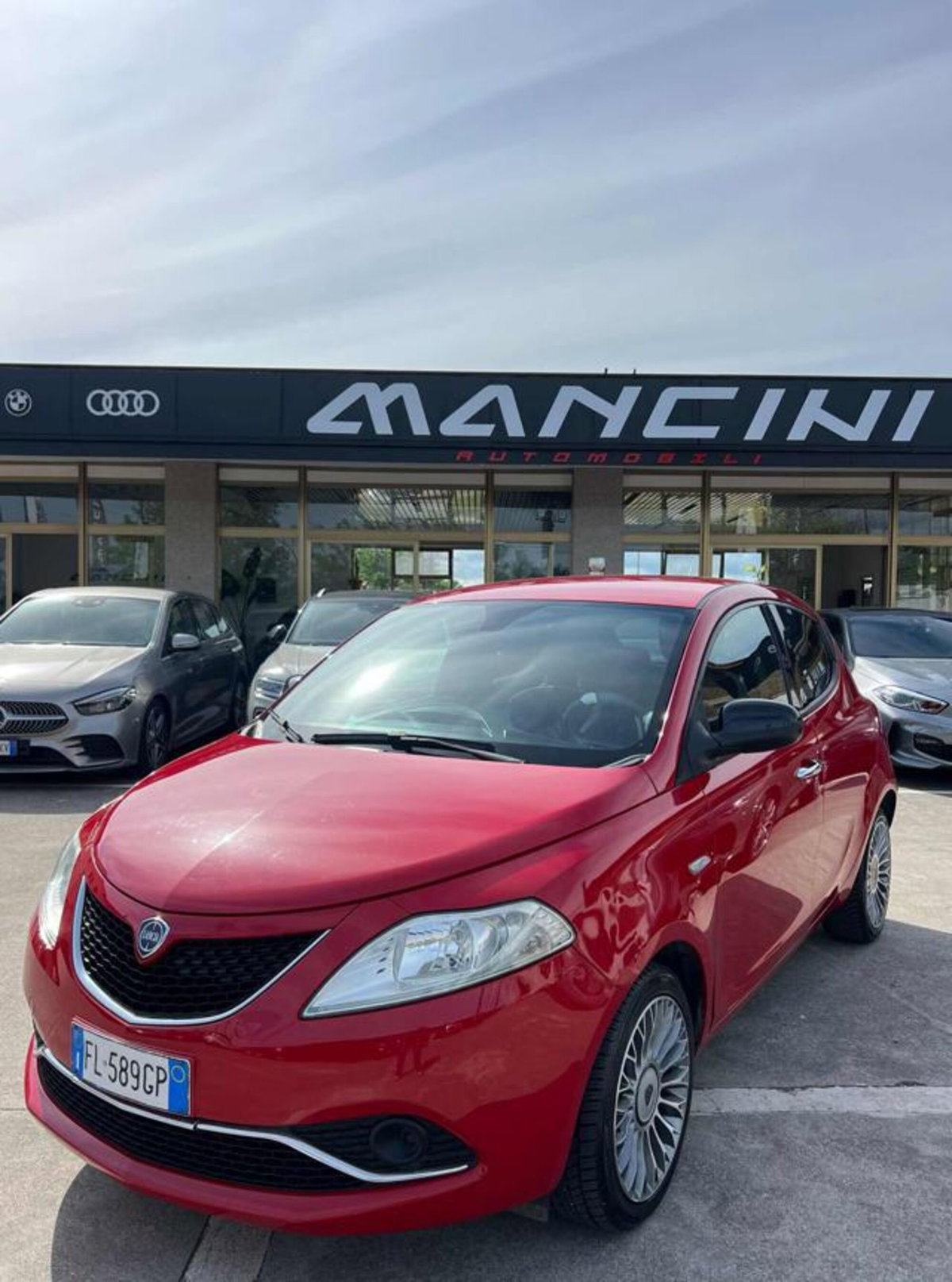 Lancia Ypsilon 1.2 69 CV 5 porte GPL Ecochic Gold