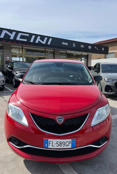 Lancia Ypsilon 1.2 69 CV 5 porte GPL Ecochic Gold (2)