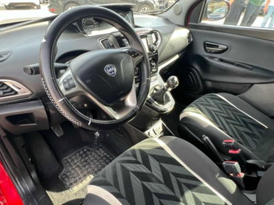 Lancia Ypsilon 1.2 69 CV 5 porte GPL Ecochic Gold (7)