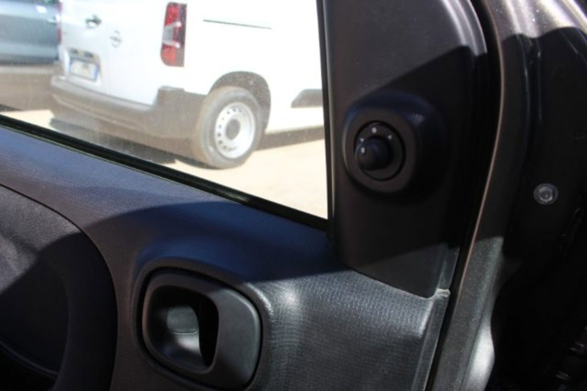 Fiat Panda 1.0 firefly hybrid s&s 70cv 5p.ti (9)