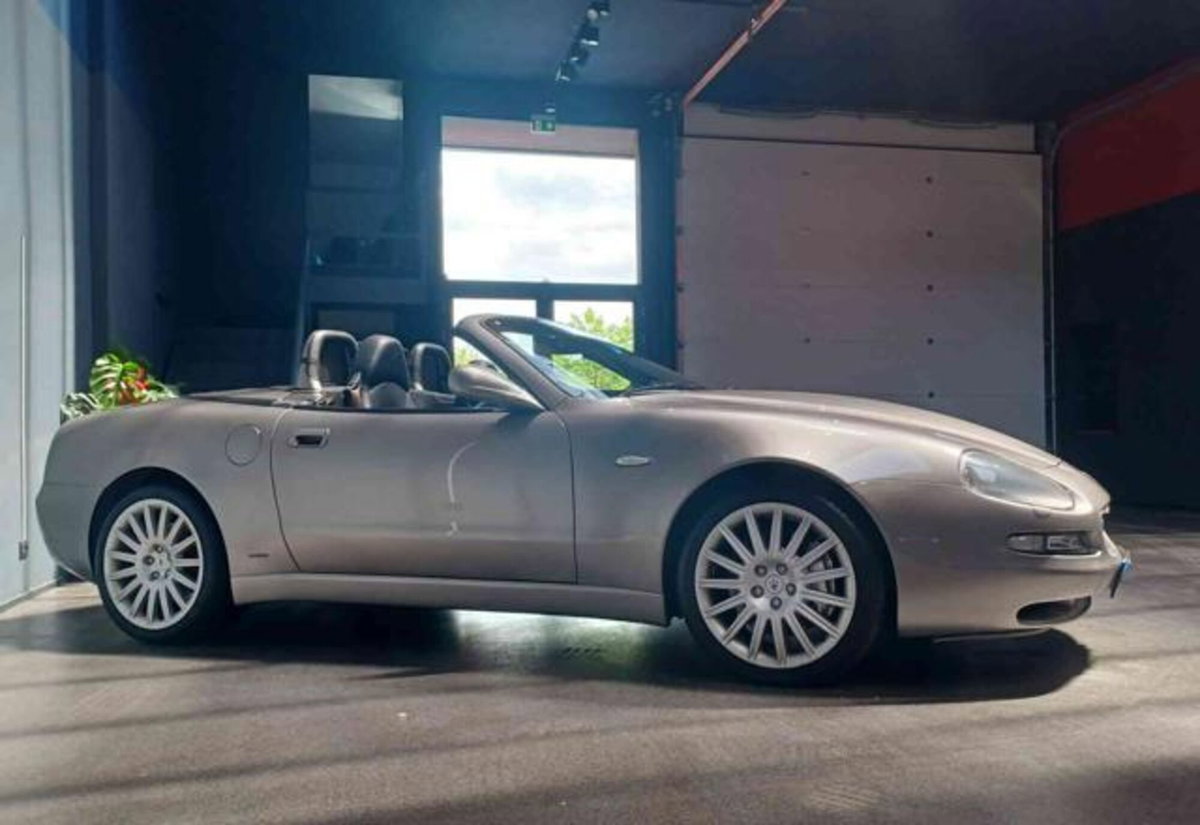 Maserati Spyder 4.2 V8 32V Cambiocorsa (3)