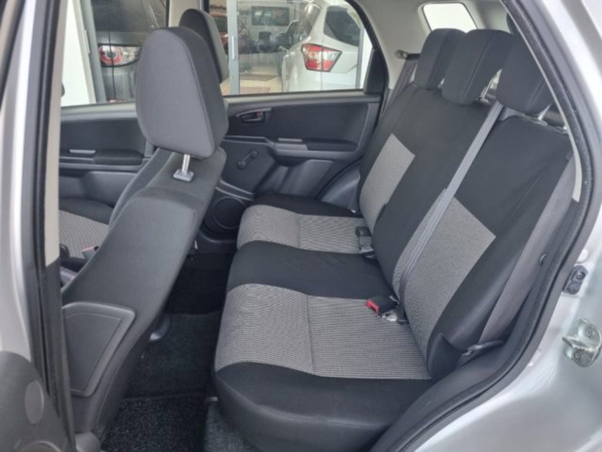 Fiat Sedici 2.0 MJT 16V DPF 4x2 Emotion (10)