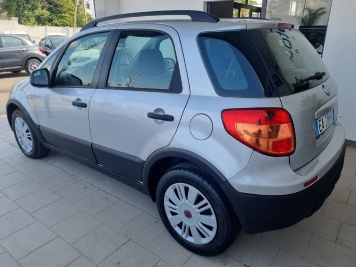Fiat Sedici 2.0 MJT 16V DPF 4x2 Emotion (5)