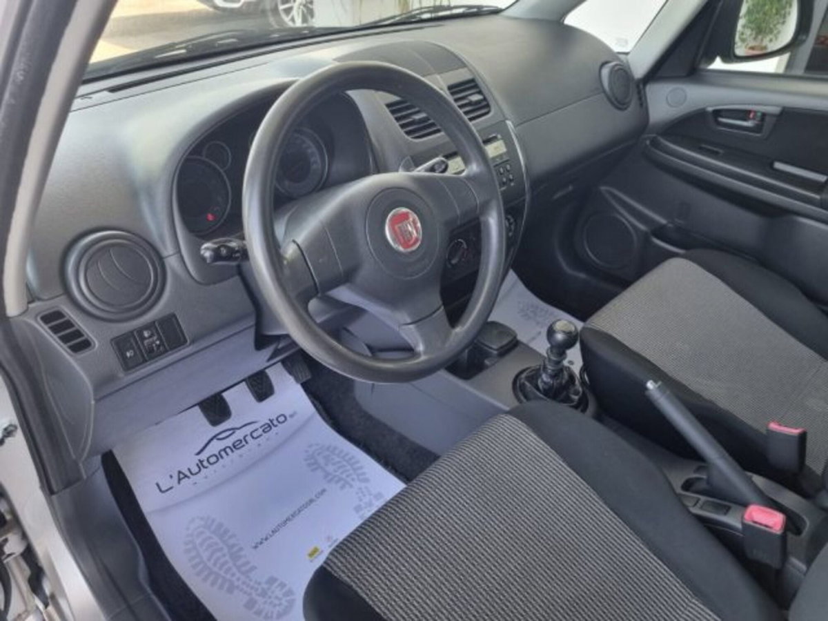 Fiat Sedici 2.0 MJT 16V DPF 4x2 Emotion (7)