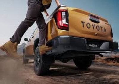 Toyota Hilux 2.8 d-4d 48V double cab Hilux auto (10)