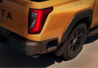 Toyota Hilux 2.8 d-4d 48V double cab Hilux auto (9)