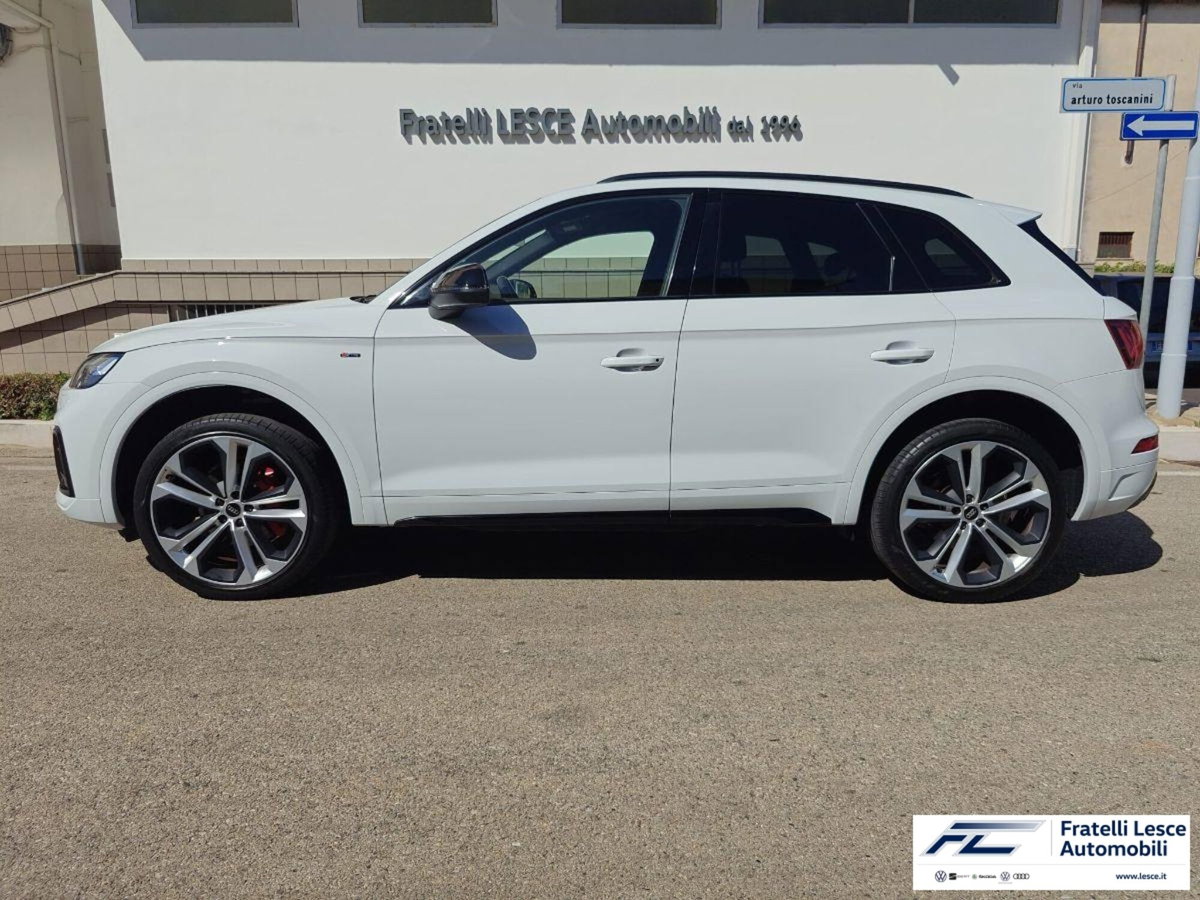 Audi Q5 40 2.0 tdi mhev 12V S line quattro s-tronic (2)