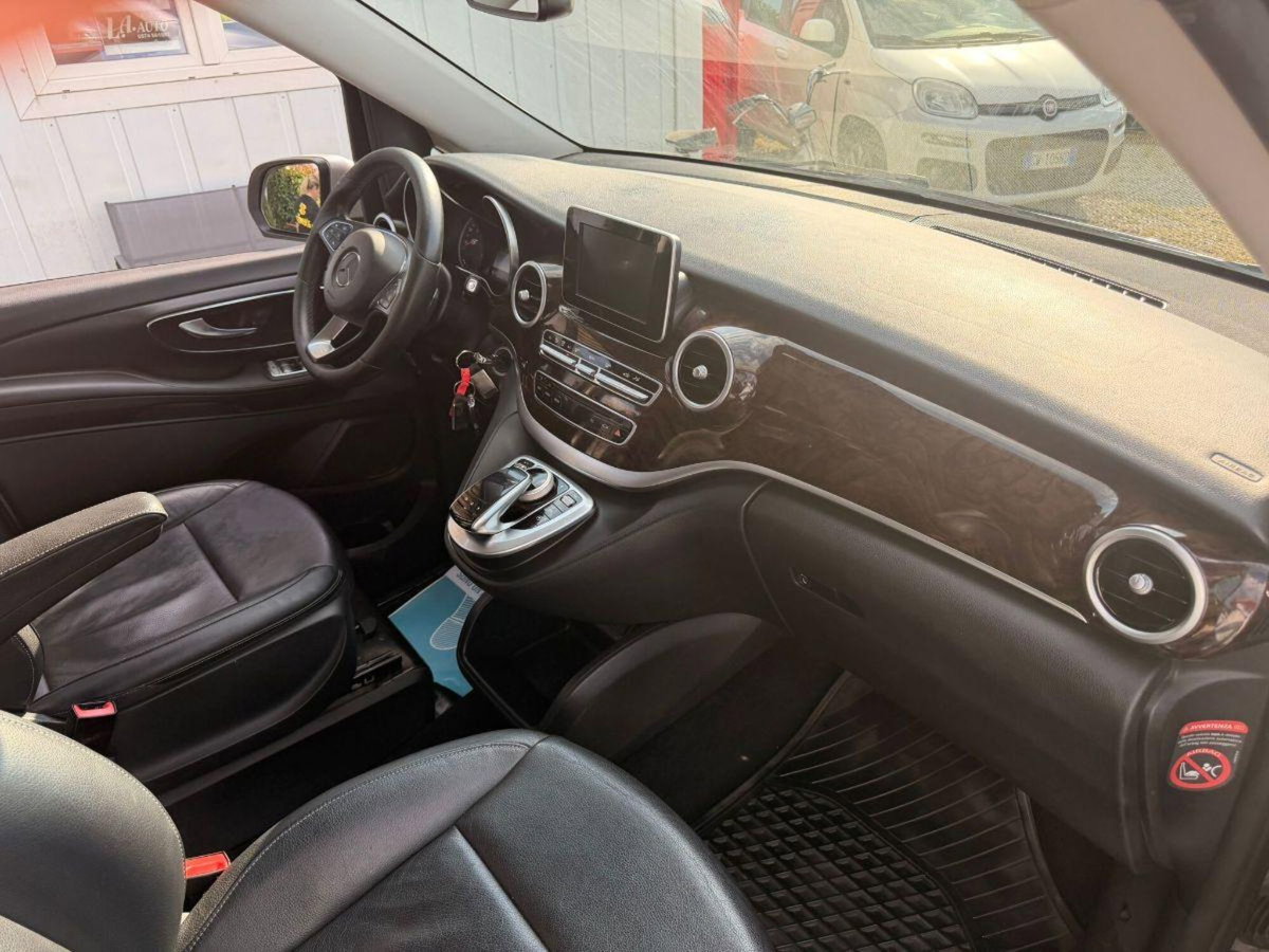 Mercedes-Benz Classe V 250 d Automatic Premium Extralong (11)