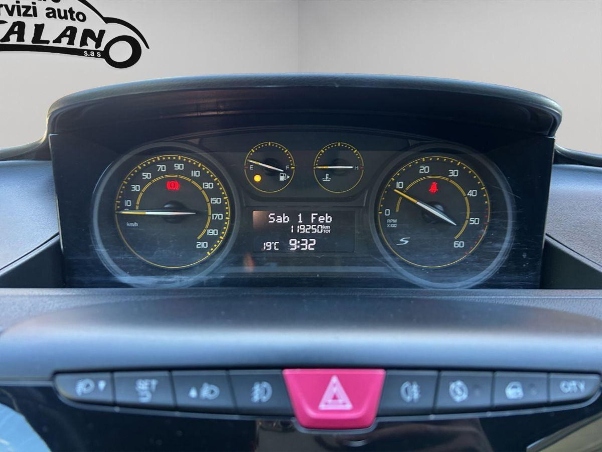 Lancia Ypsilon 1.3 MJT 16V 95 CV 5 porte S&S Platinum (15)