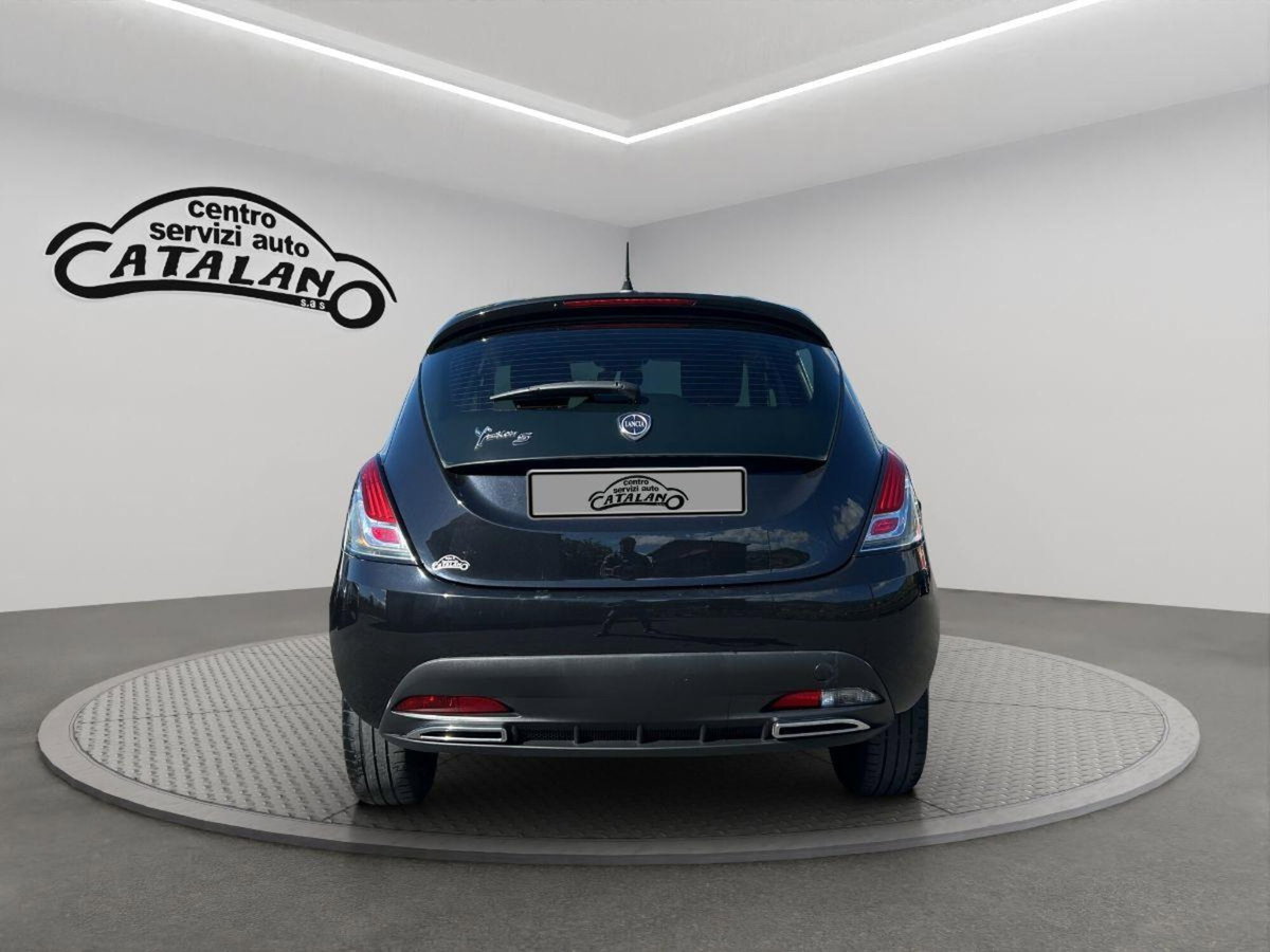 Lancia Ypsilon 1.3 MJT 16V 95 CV 5 porte S&S Platinum (4)