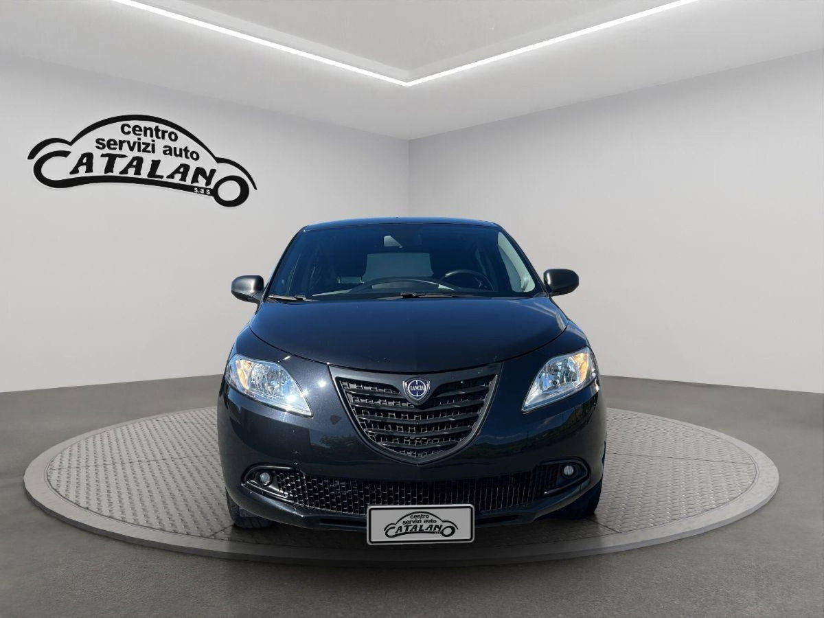 Lancia Ypsilon 1.3 MJT 16V 95 CV 5 porte S&S Platinum (8)
