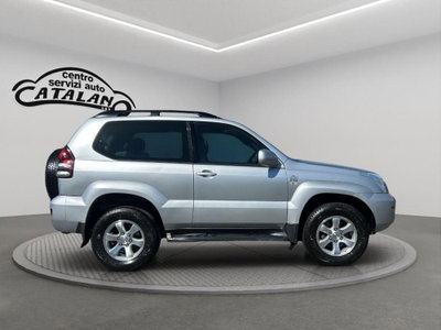 Toyota Land Cruiser D-4D 16V cat 3 porte (6)