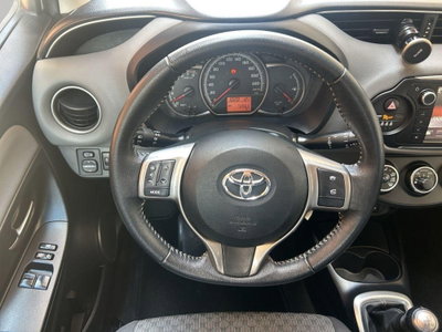 Toyota Yaris 16V cat 5 porte (18)