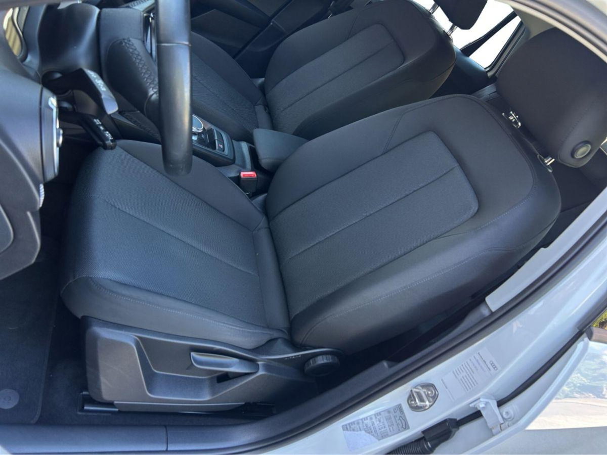 Audi Q2 Q2 35 TDI S tronic S line Edition (11)