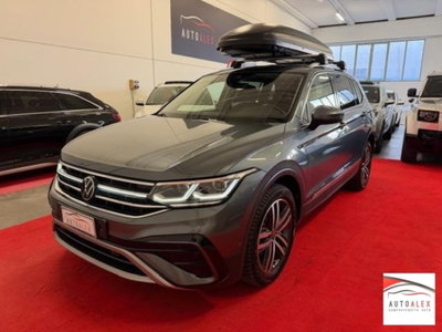 Volkswagen Tiguan Allspace 2.0 tdi R-Line 150cv dsg usata