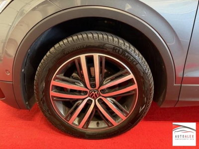 Volkswagen Tiguan Allspace 2.0 tdi R-Line 150cv dsg (8)