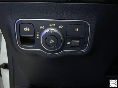Mercedes-Benz GLA SUV 200 d Automatic Sport (16)