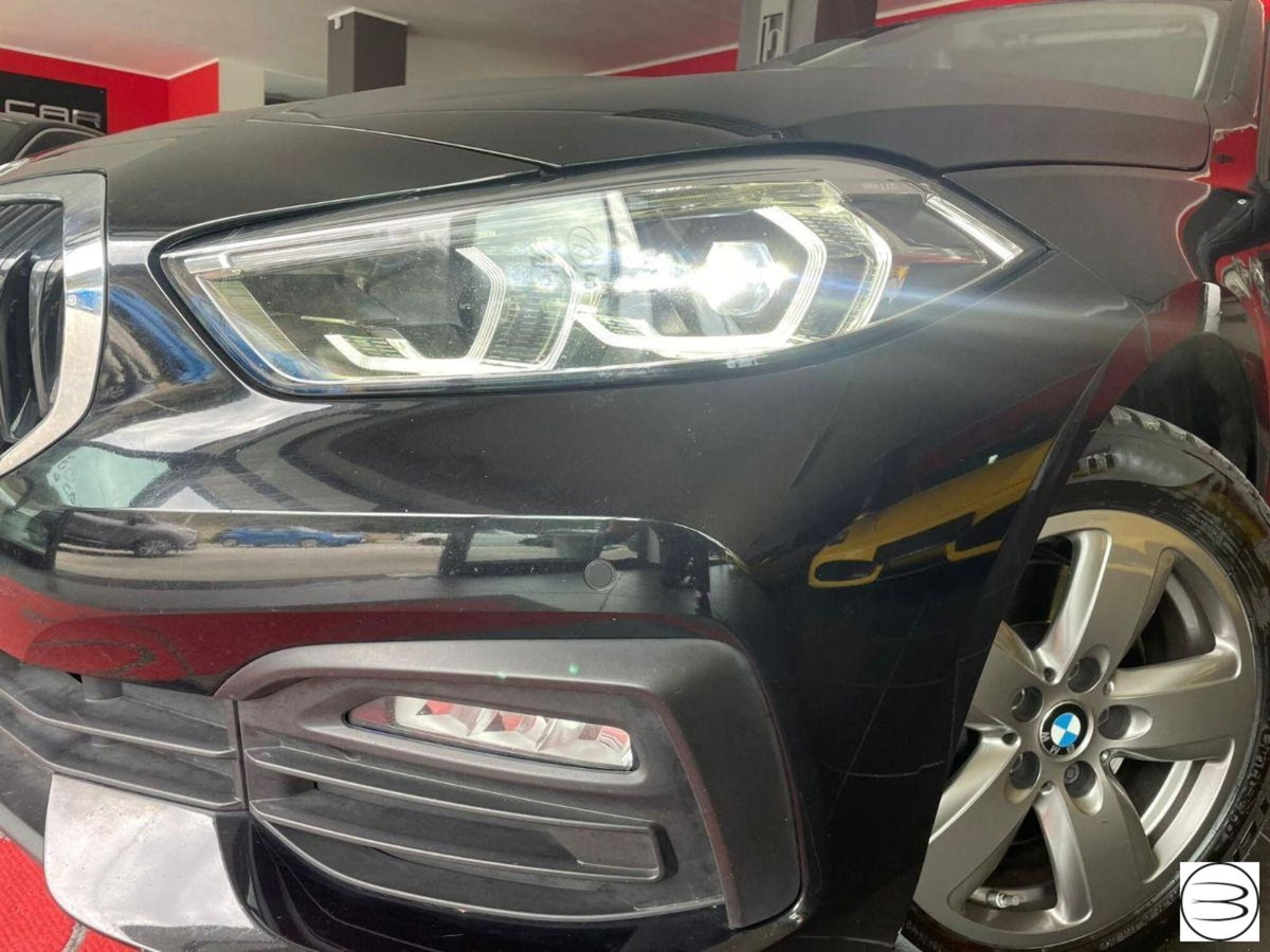 BMW Serie 1 116d 5p. Sport (3)