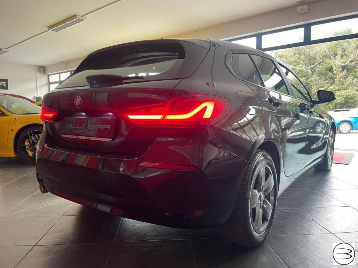 BMW Serie 1 116d 5p. Sport (6)