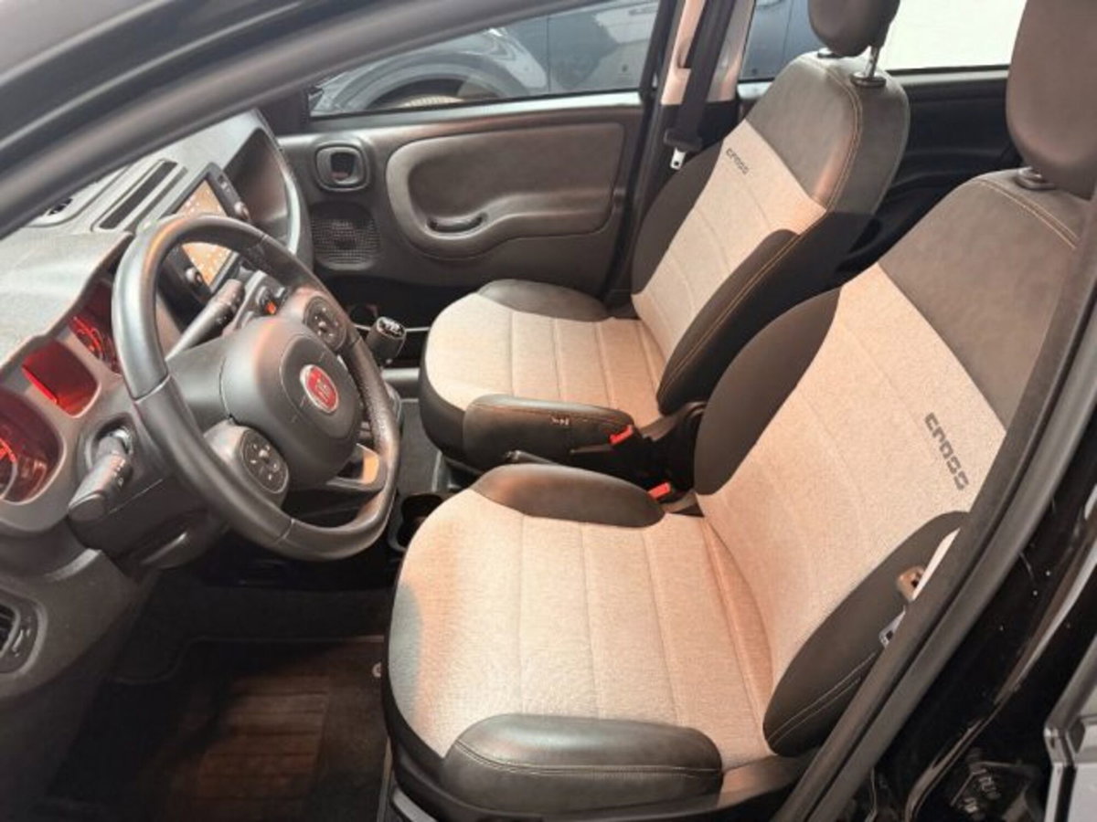 Fiat Panda Cross 1.0 firefly hybrid Cross s&s 70cv 5p.ti (12)