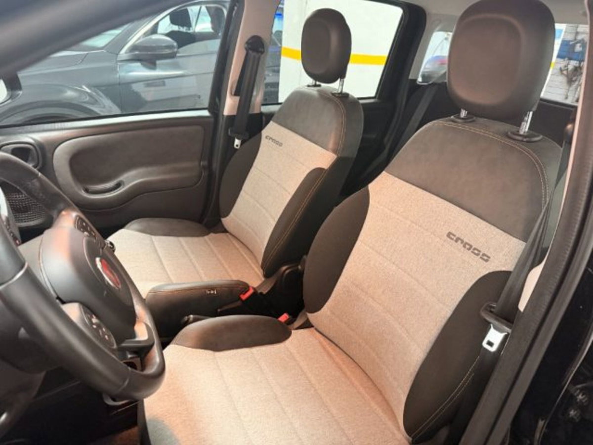 Fiat Panda Cross 1.0 firefly hybrid Cross s&s 70cv 5p.ti (13)