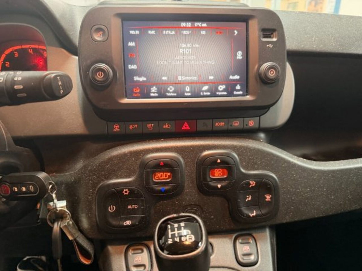Fiat Panda Cross 1.0 firefly hybrid Cross s&s 70cv 5p.ti (8)