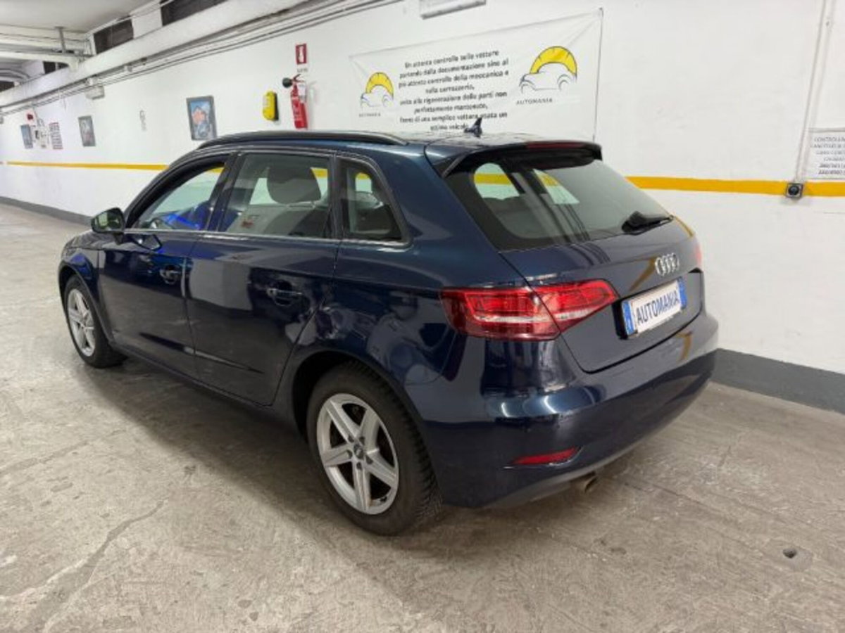 Audi A3 Sportback 1.6 TDI 116 CV Design (13)
