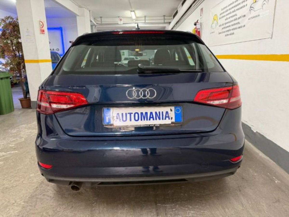 Audi A3 Sportback 1.6 TDI 116 CV Design (14)