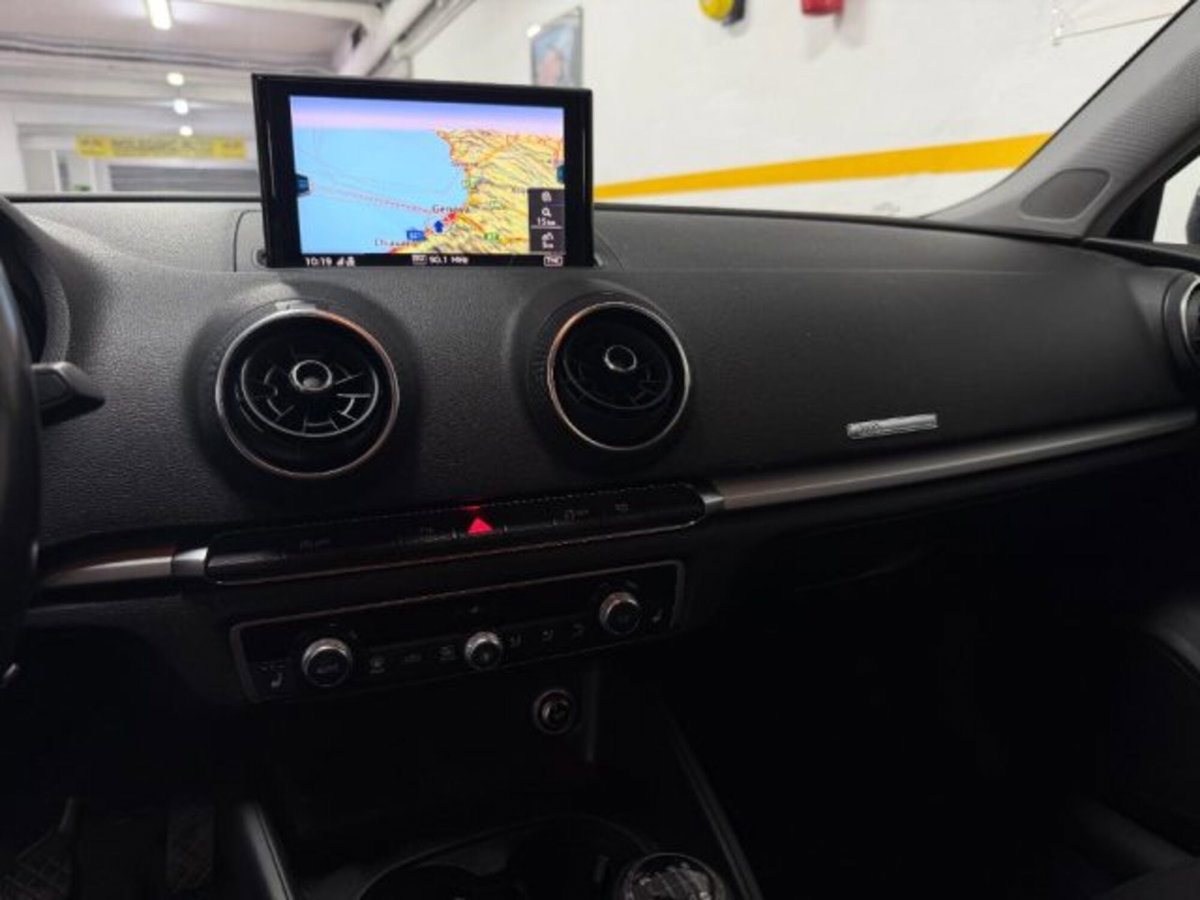 Audi A3 Sportback 1.6 TDI 116 CV Design (8)