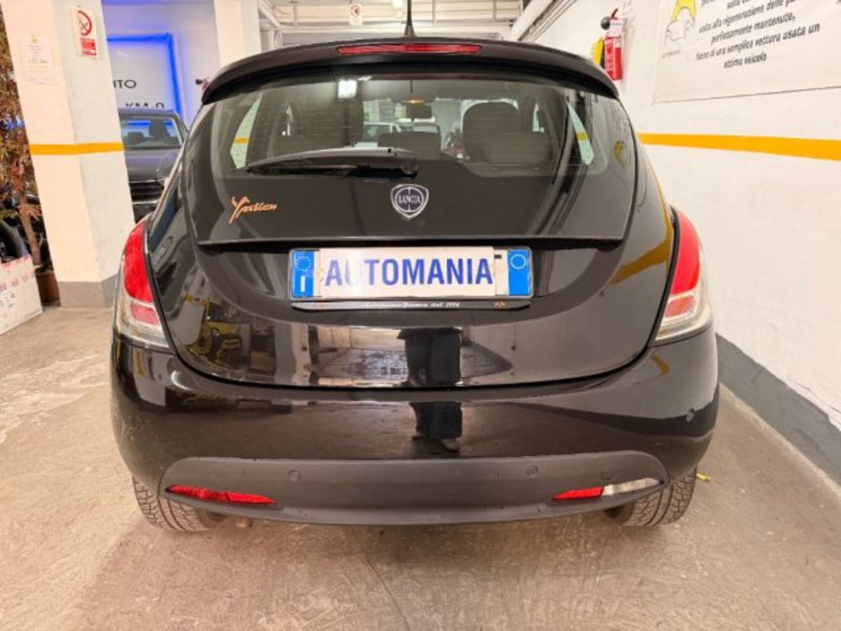 Lancia Ypsilon 1.2 69 CV 5 porte S&S Elefantino Blu (11)
